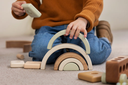 Définition Montessori : comprendre cette méthode grâce aux jouets éducatifs