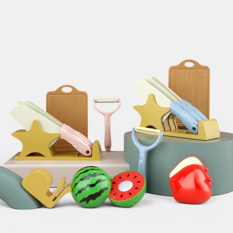 Petit Éveil Montessori : ensemble de cuisine 7 pièces pour enfants, jouets Montessori sûrs avec planche à découper et fruits à couper.