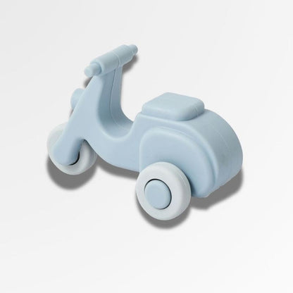 Petit Éveil Montessori, petite voiture bleue en silicone, jouet éducatif pour bébé, style scooter Vespa