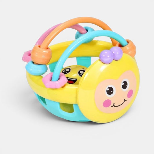 Hochet sensoriel Petit Éveil Montessori en forme d'abeille jaune et bleue avec des anneaux colorés pour bébé.