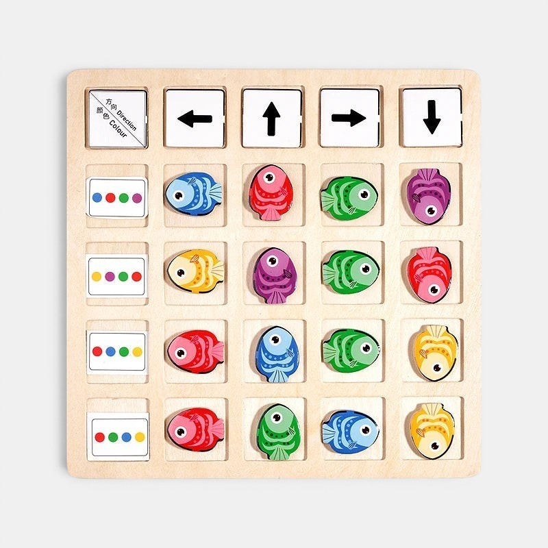 Petit Éveil Montessori, jeu éducatif en bois, plateau avec poissons colorés et flèches directionnelles pour l'apprentissage.