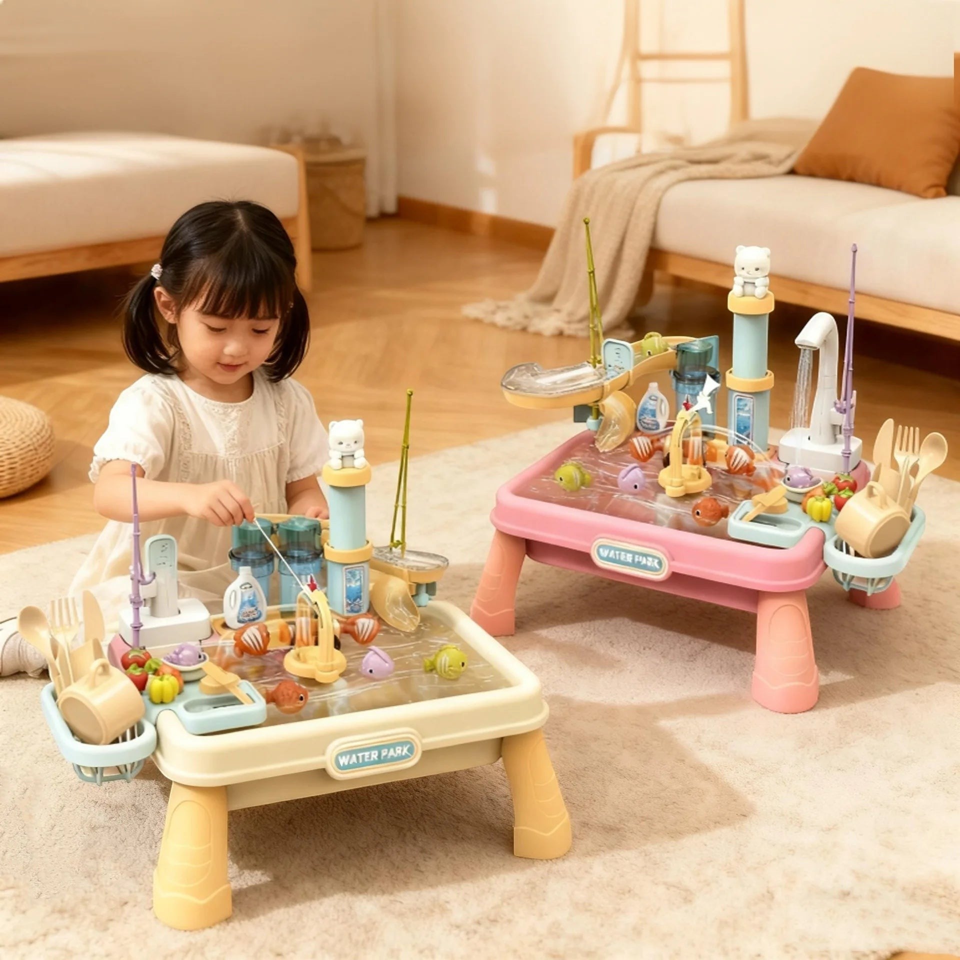 Petit Éveil Montessori : jeu d'eau éducatif avec petite fille jouant à la pêche, couleurs pastel, idéal pour le bain.