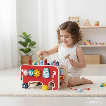 Jeu en bois Petit Éveil Montessori, éléphant à marteler avec des souris colorées, pour l'éveil et la motricité.