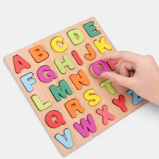Petit Éveil Montessori puzzle en bois alphabet coloré pour enfants, jeu éducatif pour apprendre les lettres.