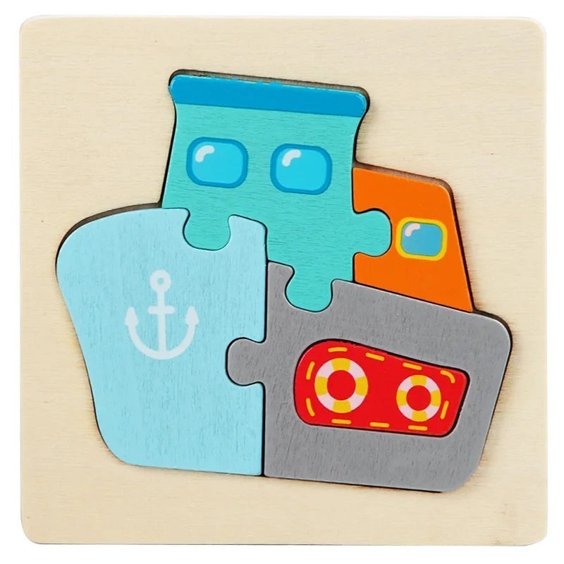 Petit Éveil Montessori puzzle 3D en bois représentant un bateau bleu et orange avec une ancre blanche et des bouées de sauvetage.