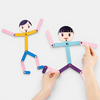 Petit Éveil Montessori, puzzle en bois articulé représentant deux personnages colorés, idéal pour développer la motricité et la créativité.