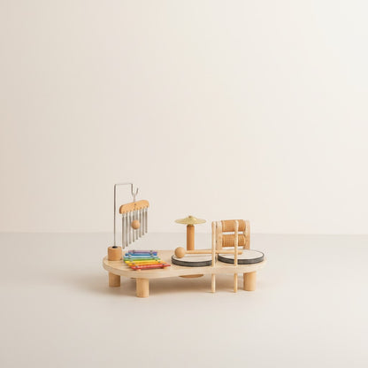 Petit Éveil Montessori : set de percussion en bois avec xylophone coloré, cymbales et tambours pour bébés.