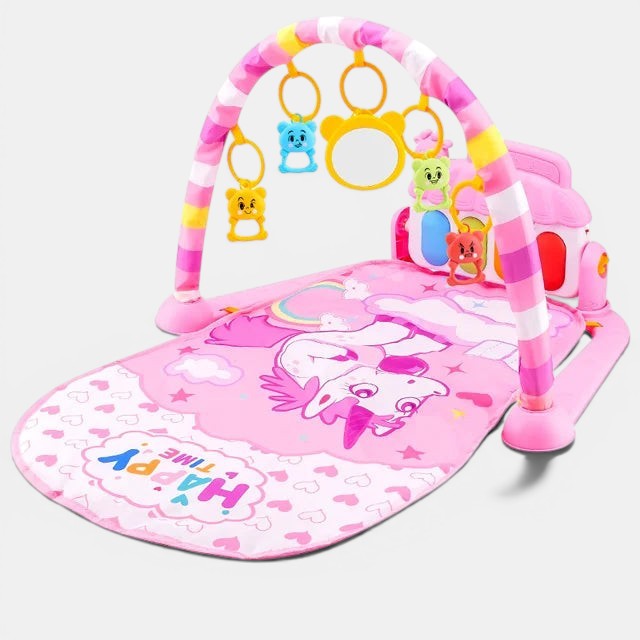 Tapis d’éveil musical rose Petit Éveil Montessori avec piano, arche et jouets suspendus licorne et ours.