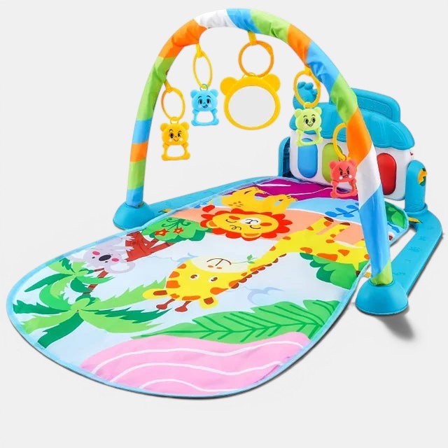 Petit Éveil Montessori tapis d'éveil musical avec piano interactif, jouets suspendus et motifs animaux colorés pour bébé.