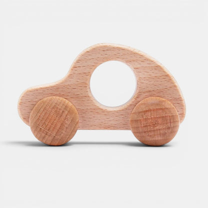 Voiture Montessori en bois naturel, jouet d'éveil pour bébé, idéal pour la motricité et la créativité. Petit Éveil Montessori.